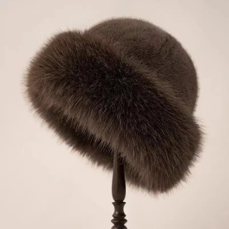 SNUG GILLY Faux Fur Winter Hat With Sculpted Shape | Harriet