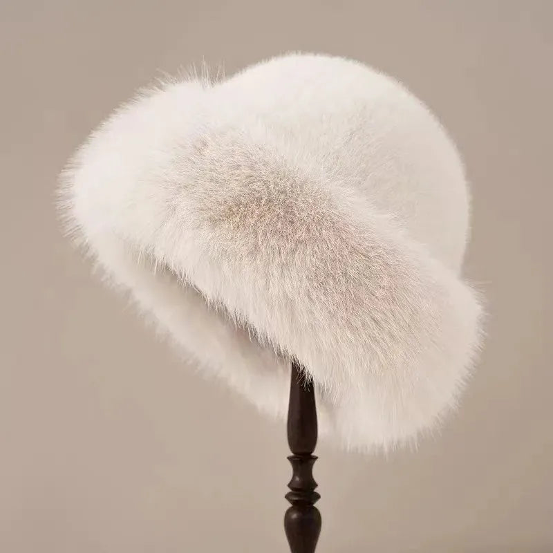 SNUG GILLY Faux Fur Winter Hat With Sculpted Shape | Harriet