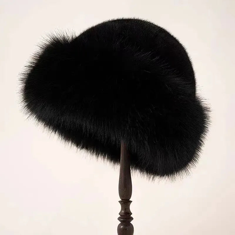 SNUG GILLY Faux Fur Winter Hat With Sculpted Shape | Harriet